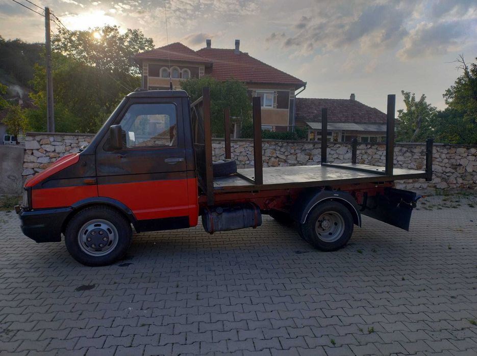 Vand Camioneta Iveco Daily basculabil