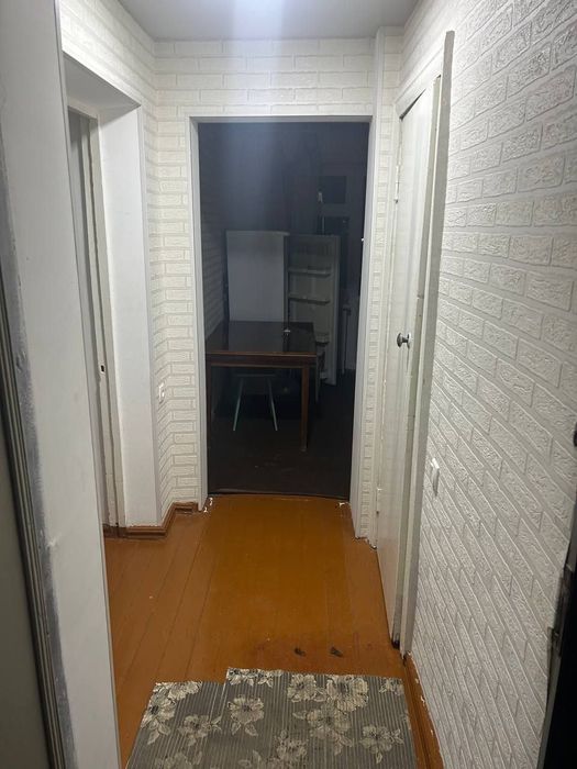 1 комнатная с мебелью и техникой выше Хакимията