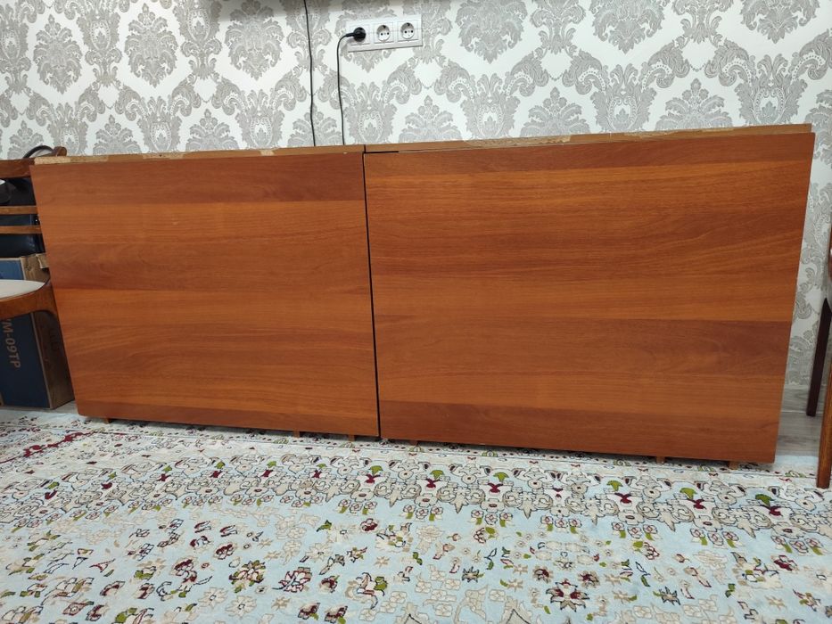 Стол -книжка продам