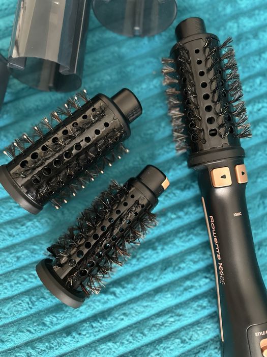 Фен-щетка Rowenta