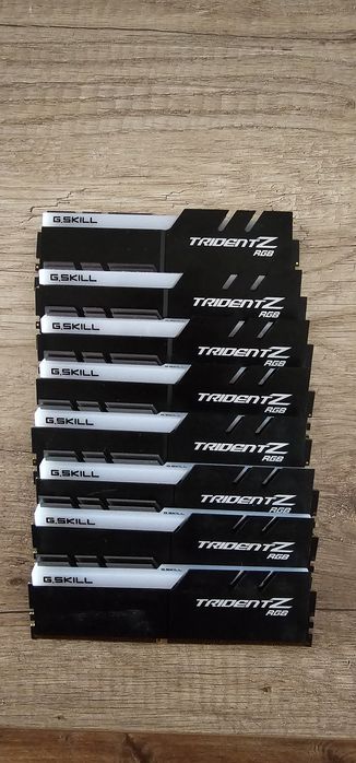Memorie 32GB DDR4 Gskill TridentZ RGB