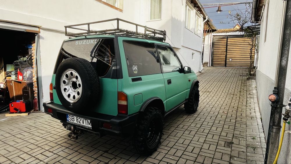 Vitara 1.6 16v stare foarte buna. Fara rugina.
