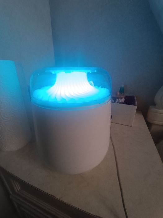 Увлажнитель воздуха продаю. Ылғалдандырғыш сатамын.