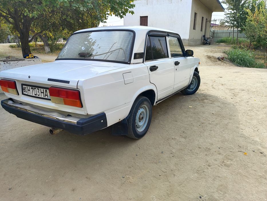 07 Vaz 2107 sotiladi 2008 yil