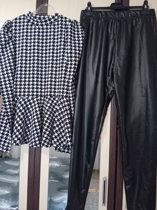 Set ,bluză și pantaloni de piele mărime S/M