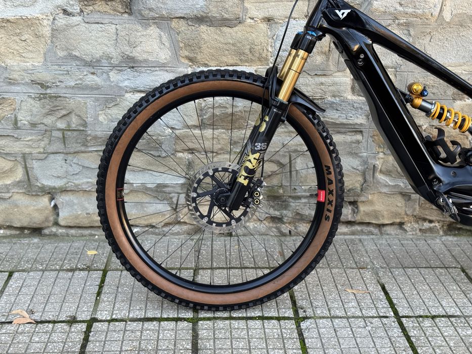 Електрически велосипед E-bike YT INDUSTRIES DECOY CORE 720 ( L размер)