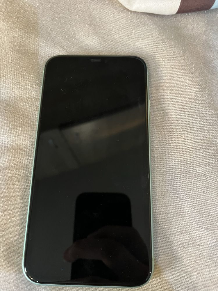 iphone 11 256gb icloud