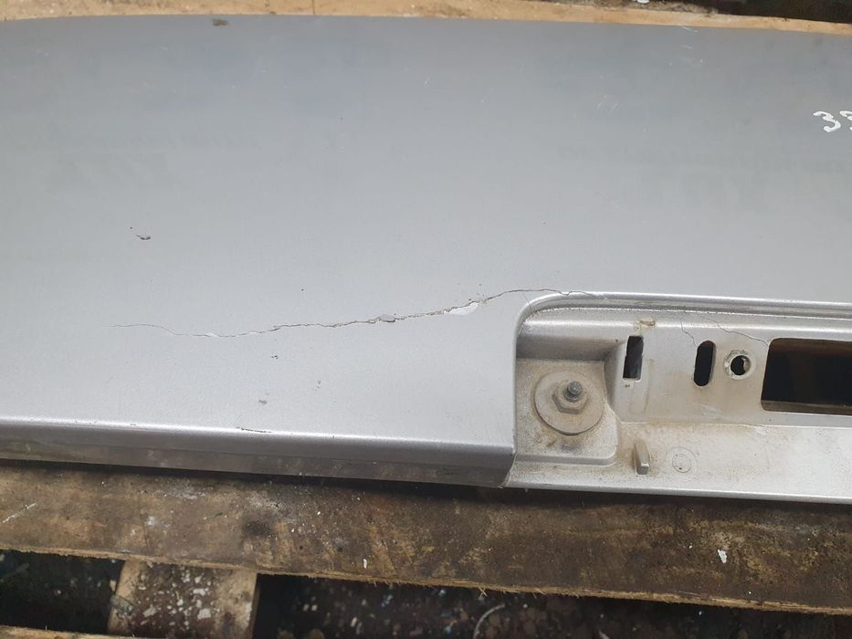 Spoiler spate 960300003r Renault Laguna 3  [din 2007 pana  2011]