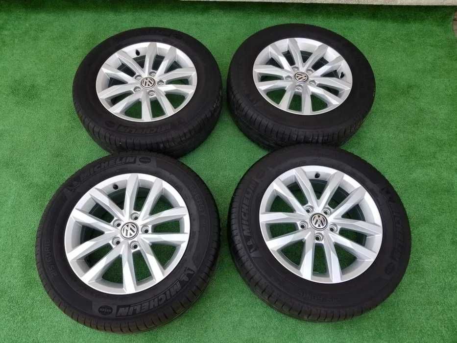 Volkswagen R16 5x112. Volkswagen Passat B8. Anvelope 215/60/R16