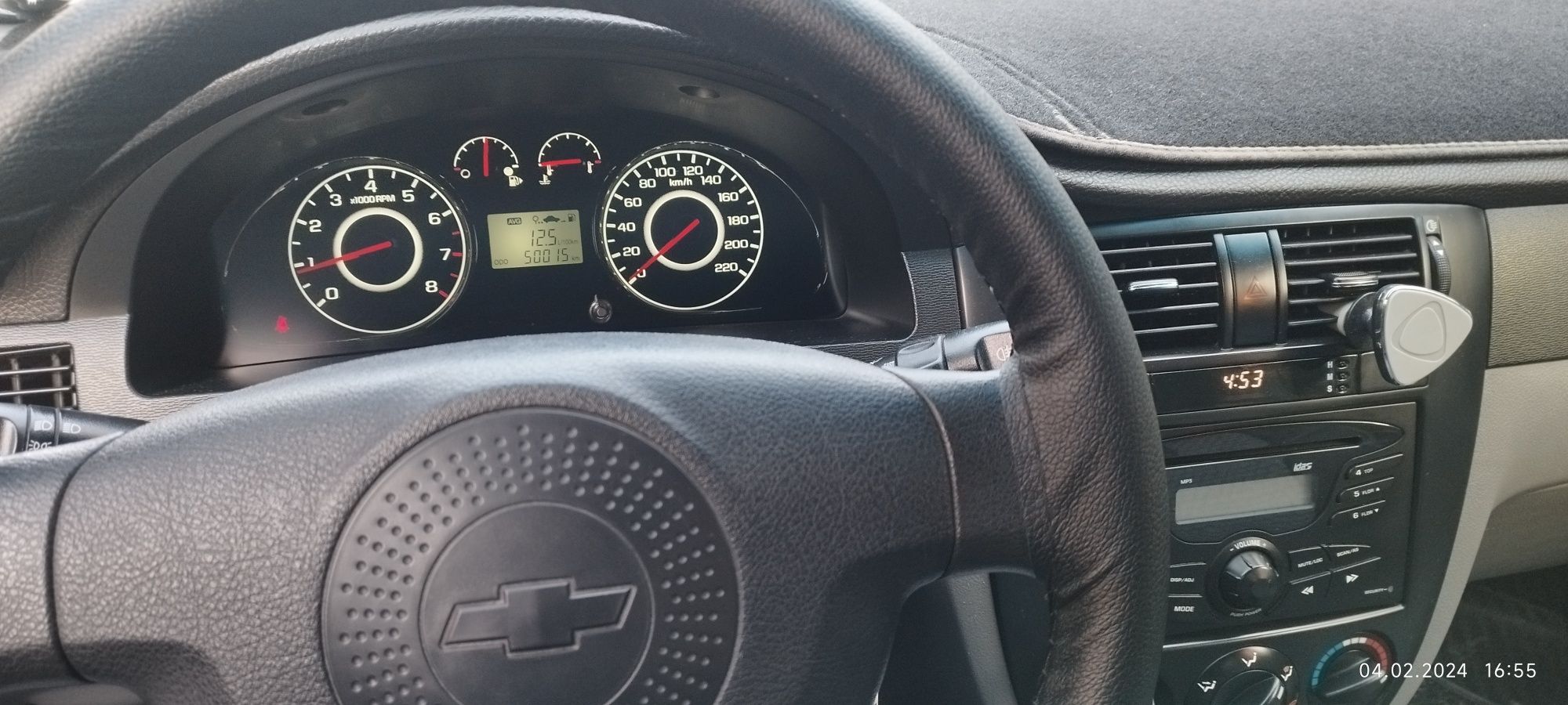 Продается автомобиль марки Lacetti (Gentra)