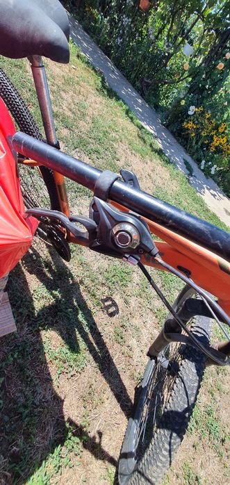 Vând bicicleta 250 ron