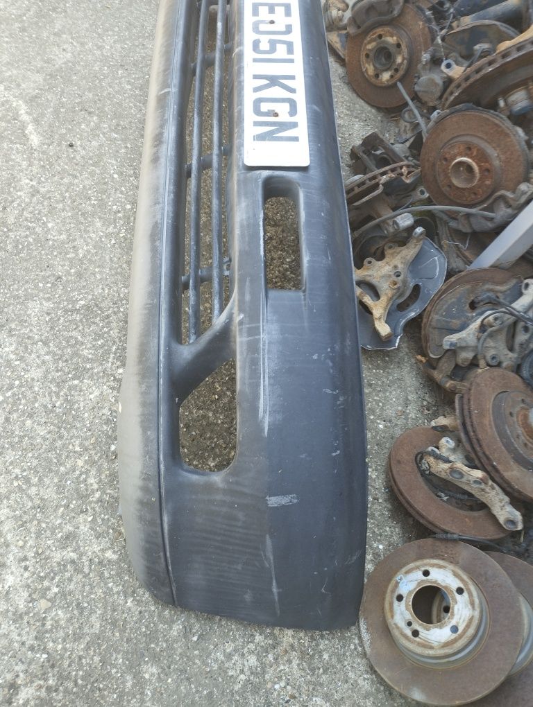 Предна броня за Mercedes Vito 638