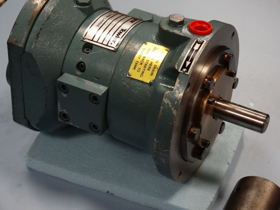 Хидравлична помпа Oilgear A1