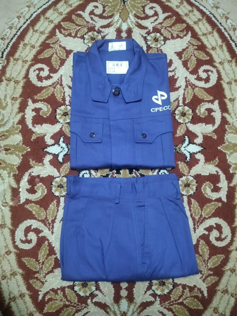 Продам спецодежду