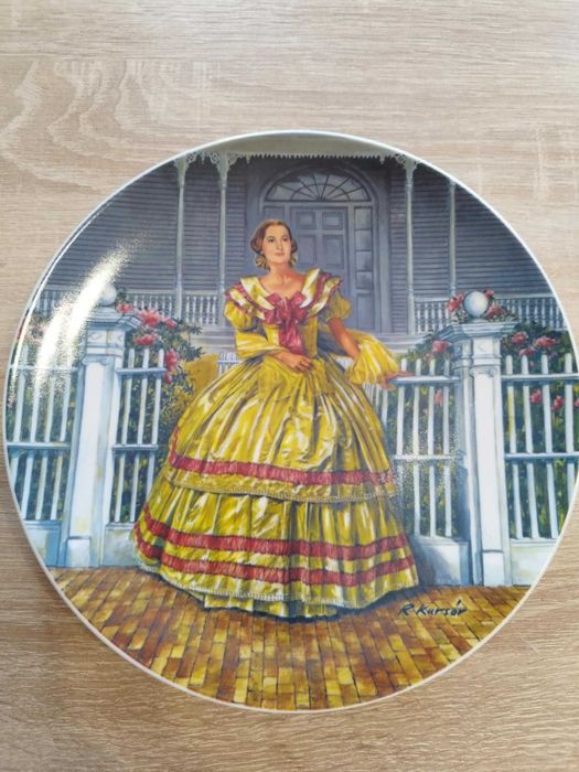 Колекционерска чиния лимитирана серия от художника Raymond Kursar