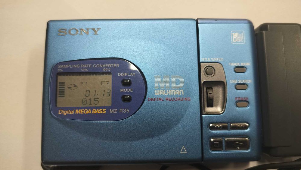 Walkman Sony MZ-R35 MD Portable MiniDisc Player Recorder -Rem RM-MZ1T