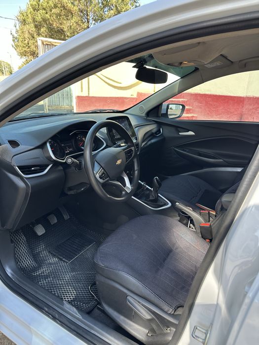 Chevrolet Onix LT pozitsiyasi