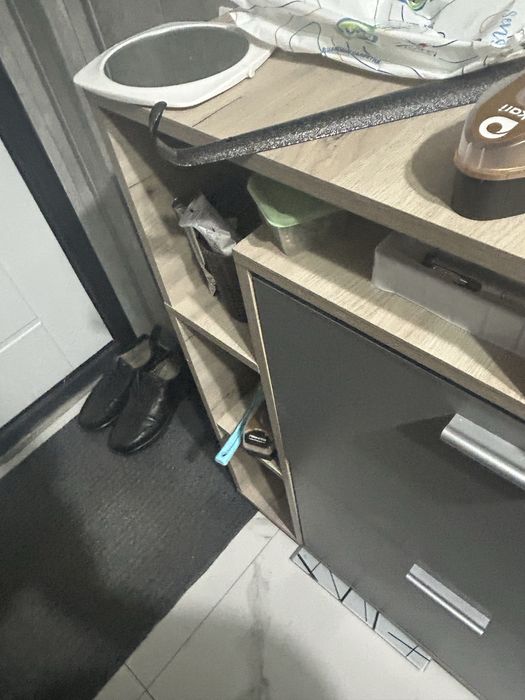 Продам обувницу в хорошнм состоянии