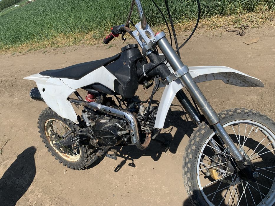 De vanzare cross 125cc sau schimb cu piaggo