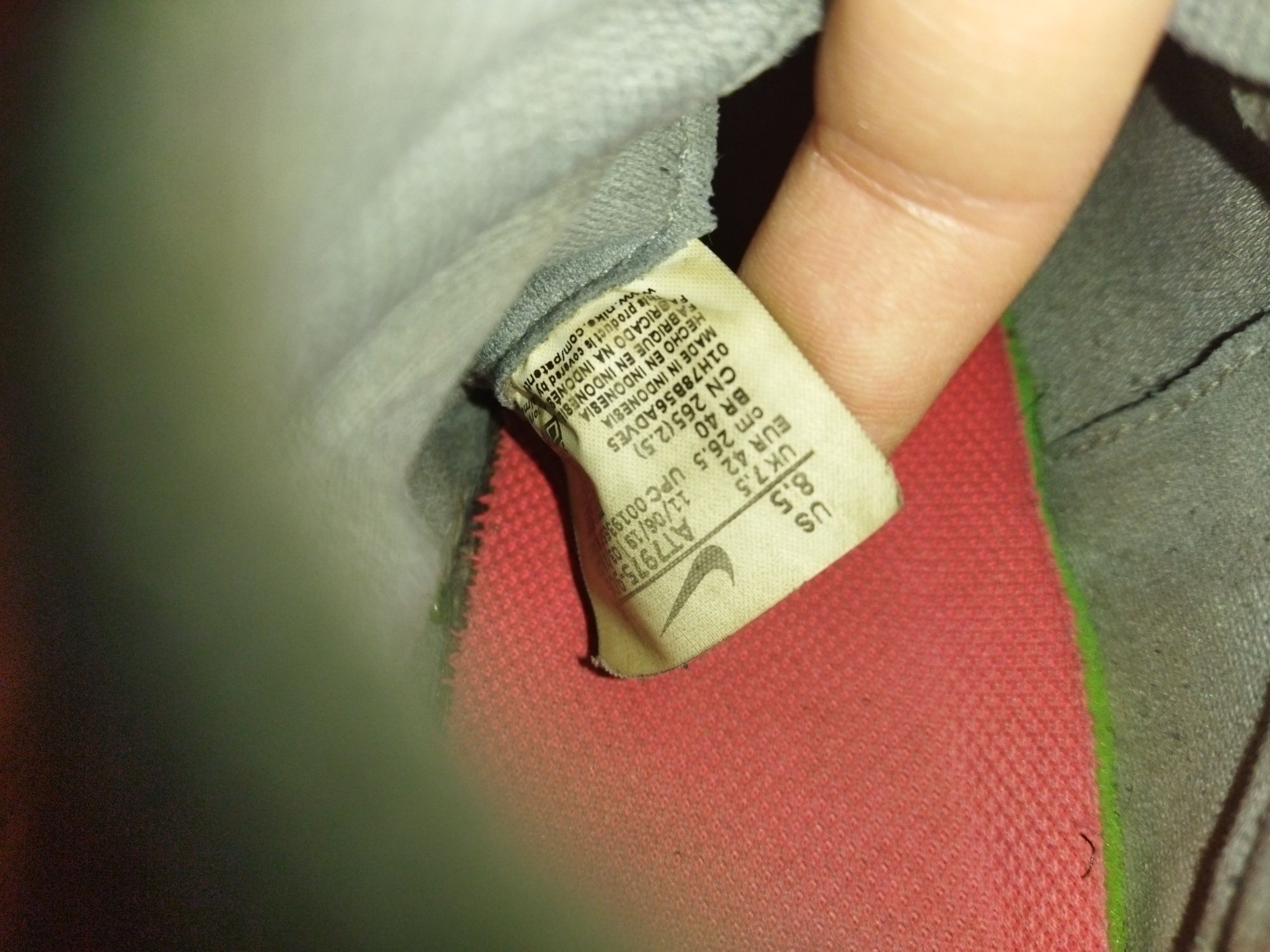 Оригинални Футболни обувки Nike 42номер