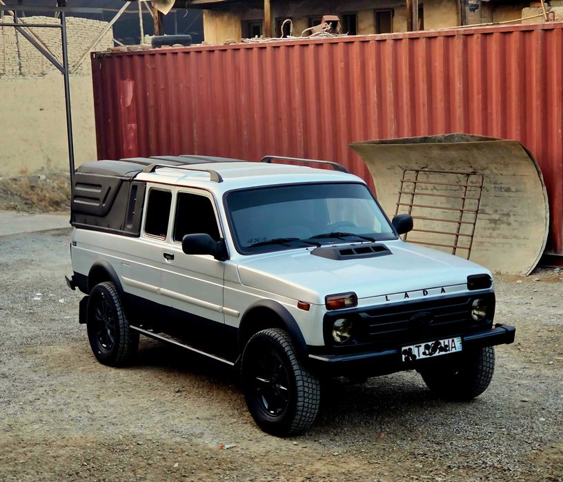 Niva 4x4 Sotiladi