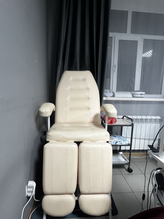 Продам кресло для Педикюра70000