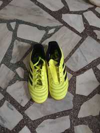 Оригинални Обувки за зала Adidas Copa номер 39.5