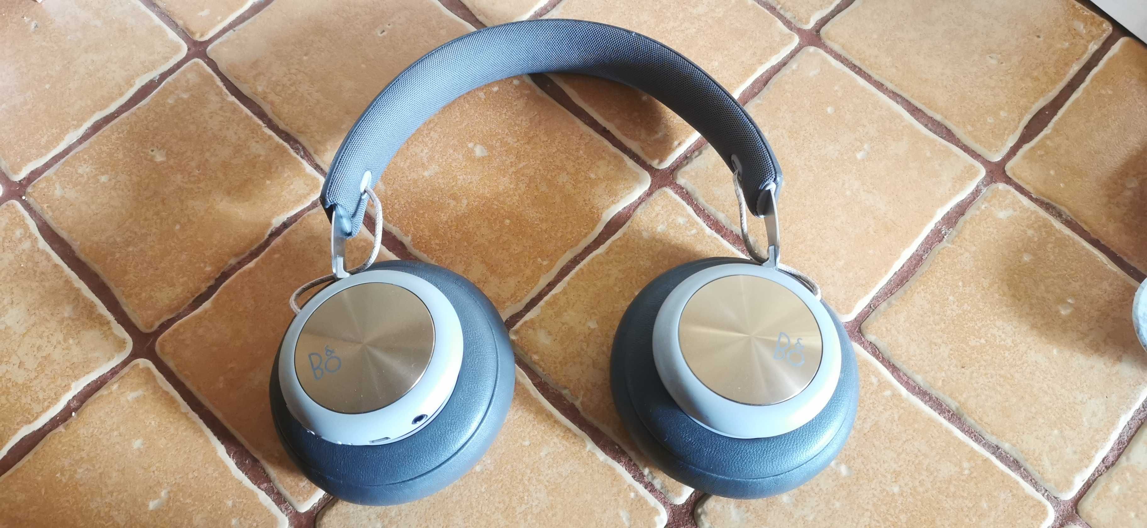 Casti wireless Bang & Olufsen Beoplay H4