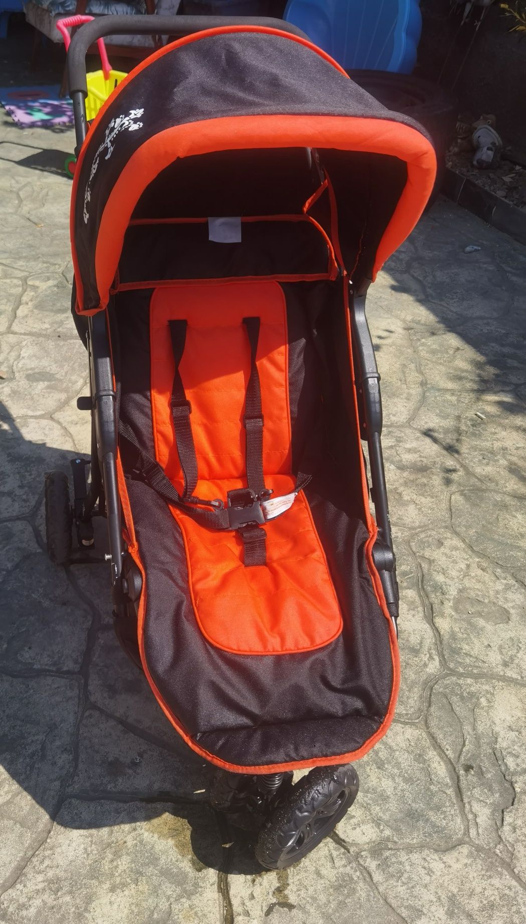 Carucior sport cu 3 roti