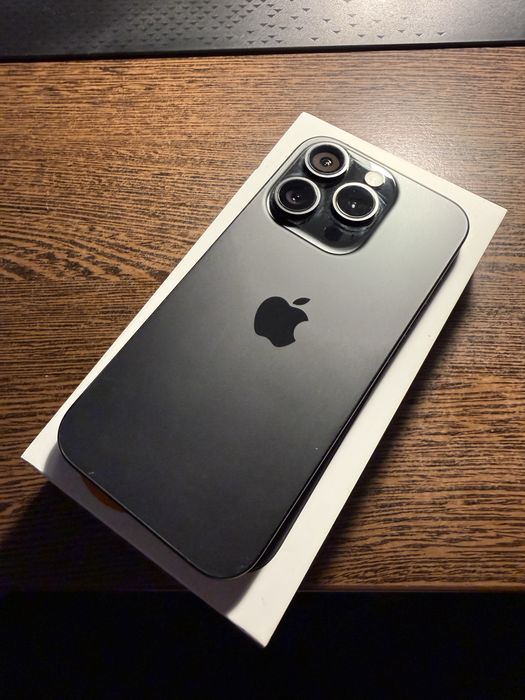 Vand Iphone 15 Pro - 256 GB