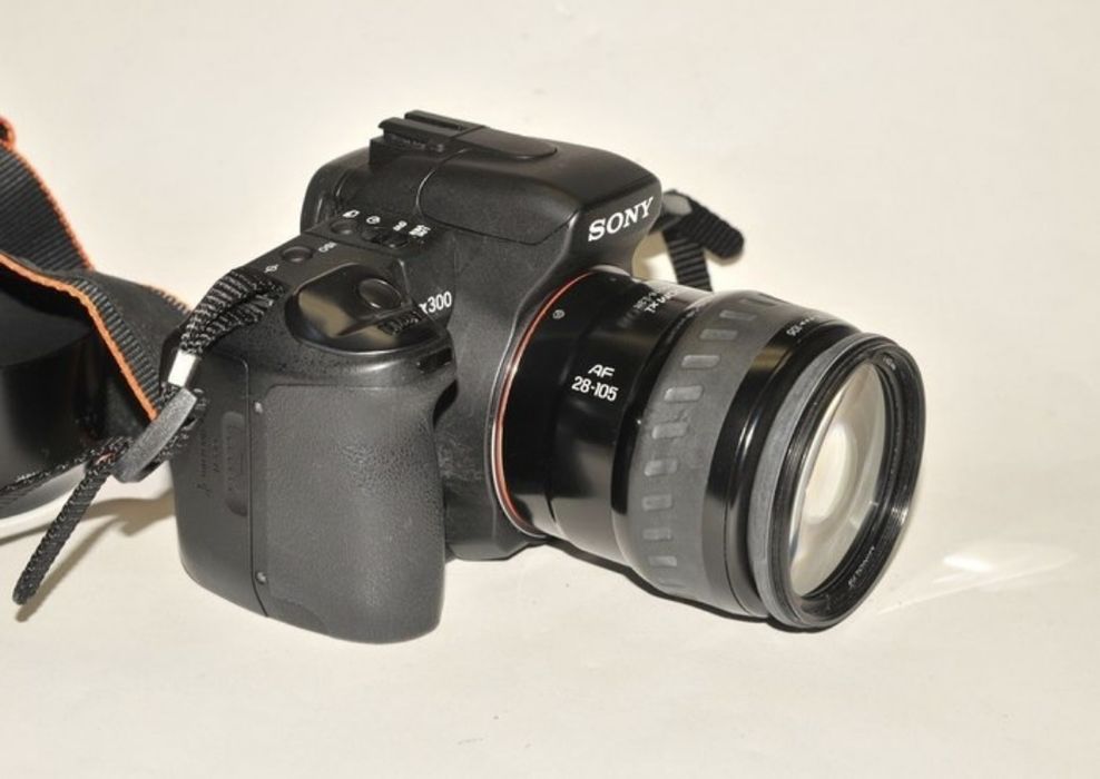Sony A300 DSLR, пълен комплект,два обектива