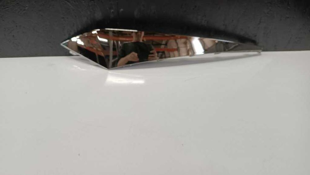 Молдинг переднего бампера LH Elantra CN7 21-