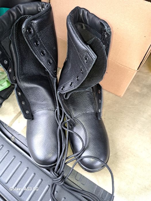 Продам армейский берцы