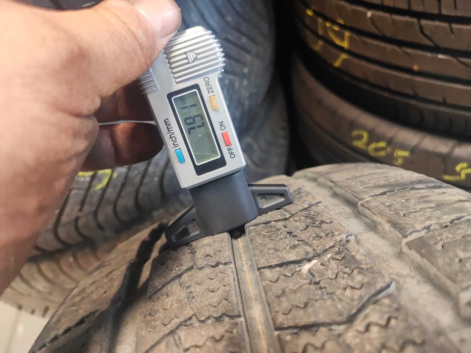 2бр.зимни гуми 235/65/16C Nexen