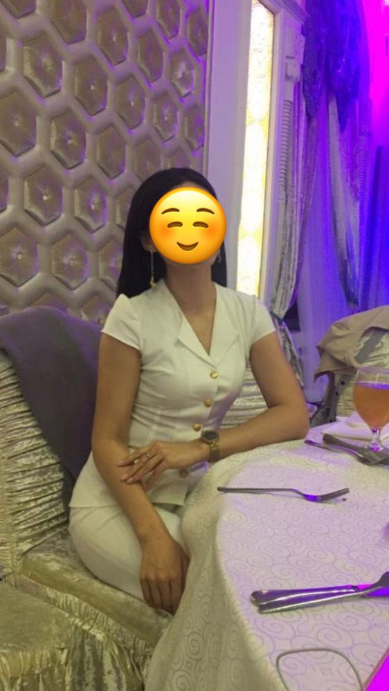 Продаю белую двойку  костьюм