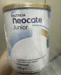 Vand doua cutii de lapte praf neocate junior
