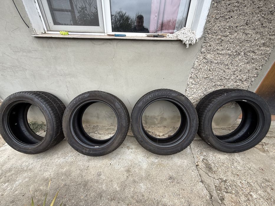 Продавам Зимни Гуми 19” 255/50R19