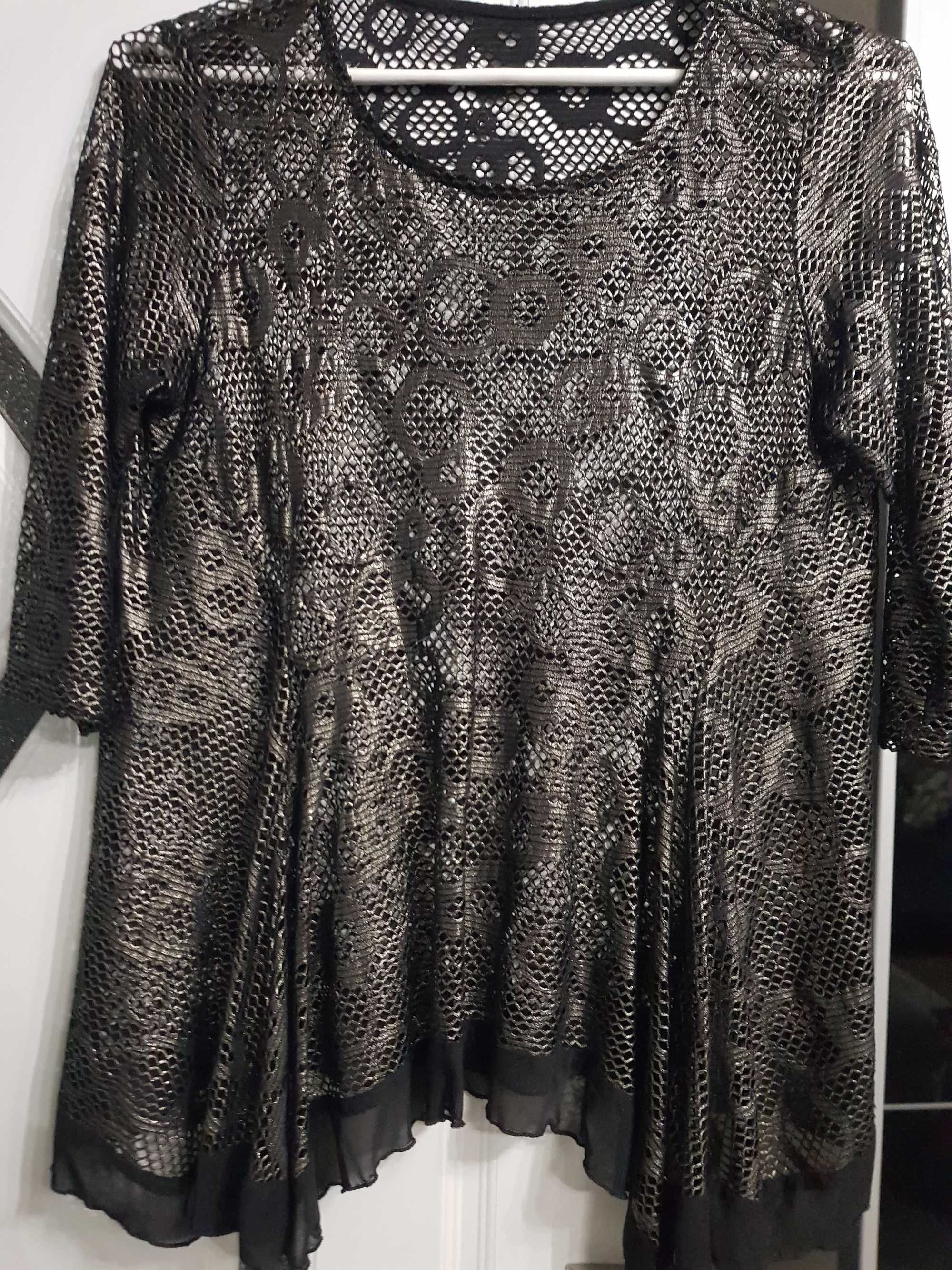Продавам италианска туника и летни рокли Desigual и Dixie