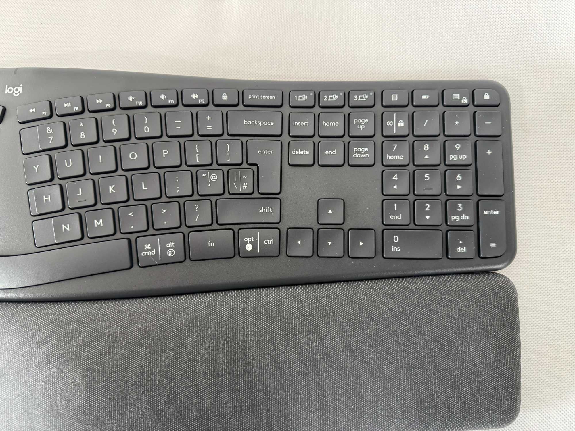 Kлавиатура Logitech ERGO K860