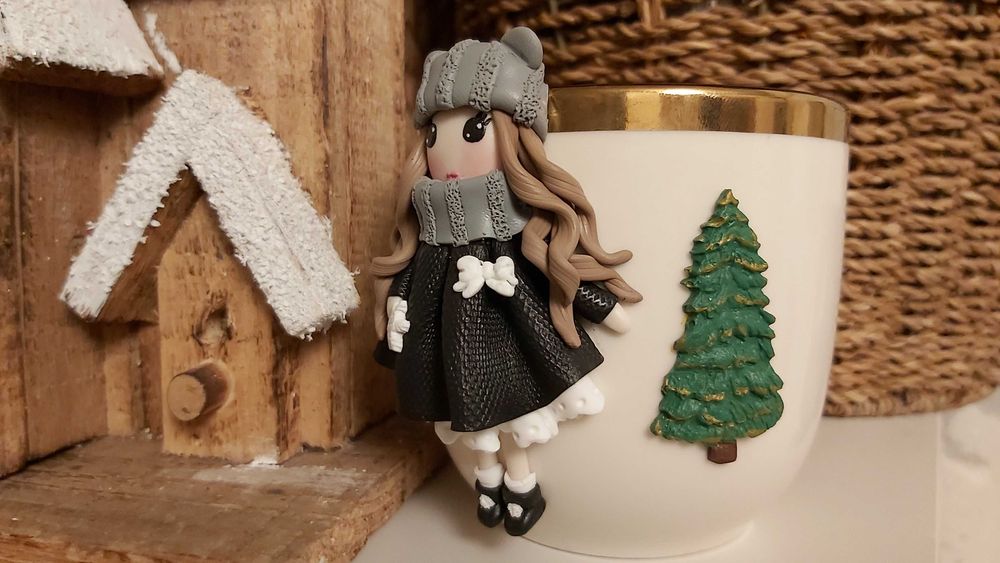 Cadou Craciun pentru sotie iubita cana papusa handmade