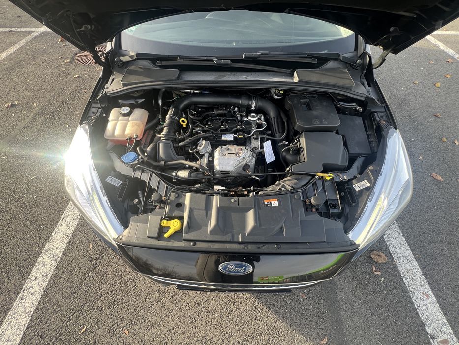 Vând Ford Focus, Kombilimousine, an 2016, motor 1.0L Benzina