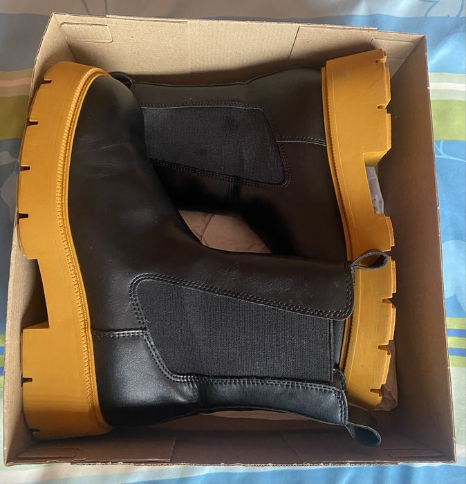 Mango Chelsea боти с масивна подметка