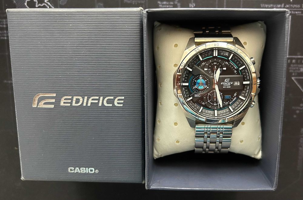*(Watch)* - Часовник Casio Edifice -