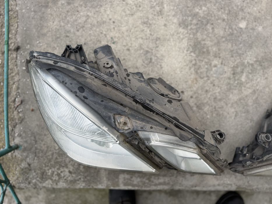 Фарове ляв и десен за Мерцедес Е класа W212 без ксенон