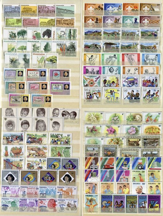 Албум KaBe A5 с над 400 чисти марки (MNH) африкански държави и 7 блока