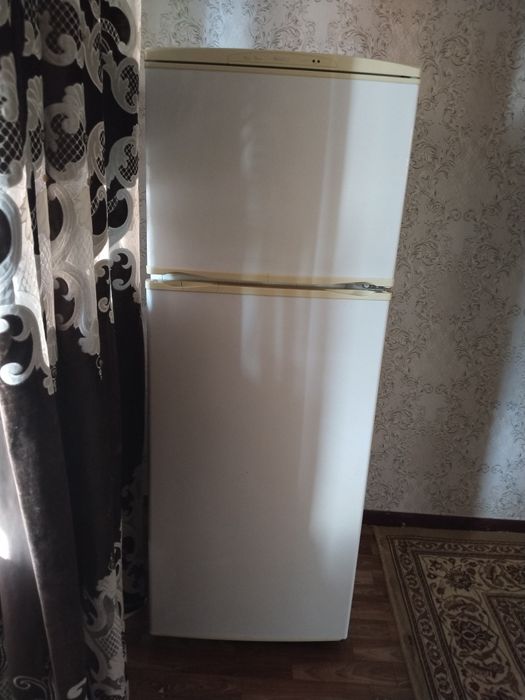 Срочно холодильник сатылады жасап тур