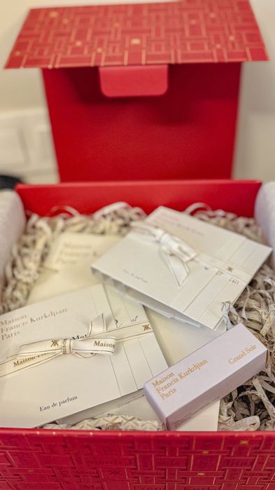 Подаръчна кутия MFK с 25 мл парфюмно съдържание и девет аромата