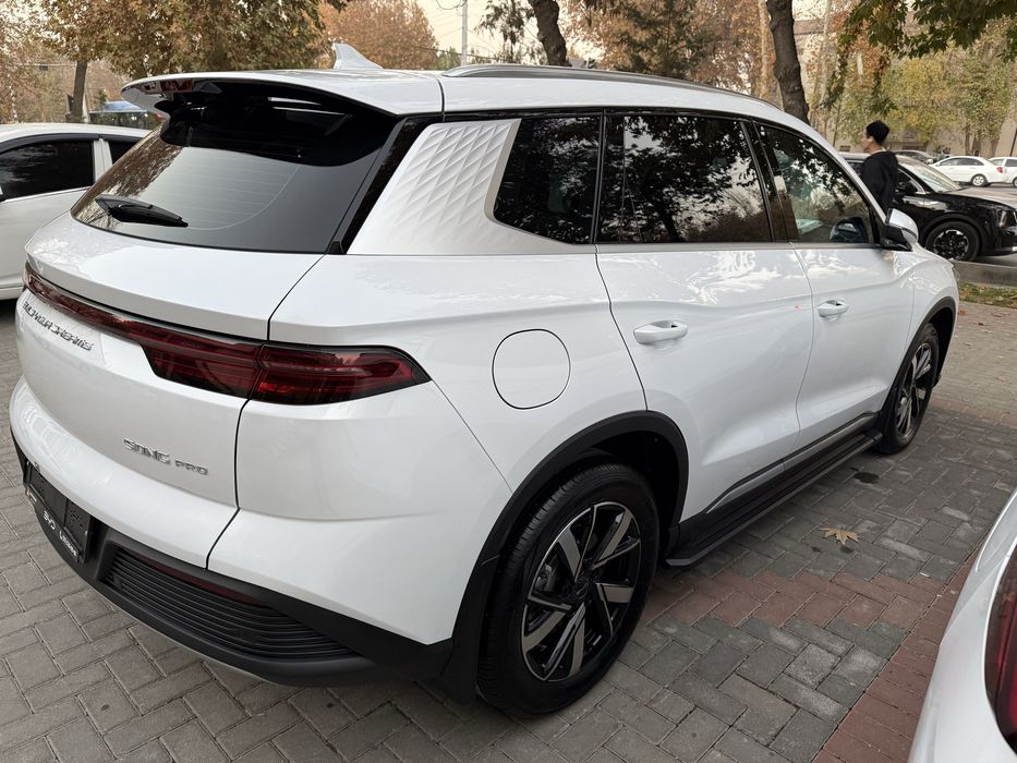 Продаётся BYD Song Pro DM-1  71 км Гибрид 2024г цвет белый