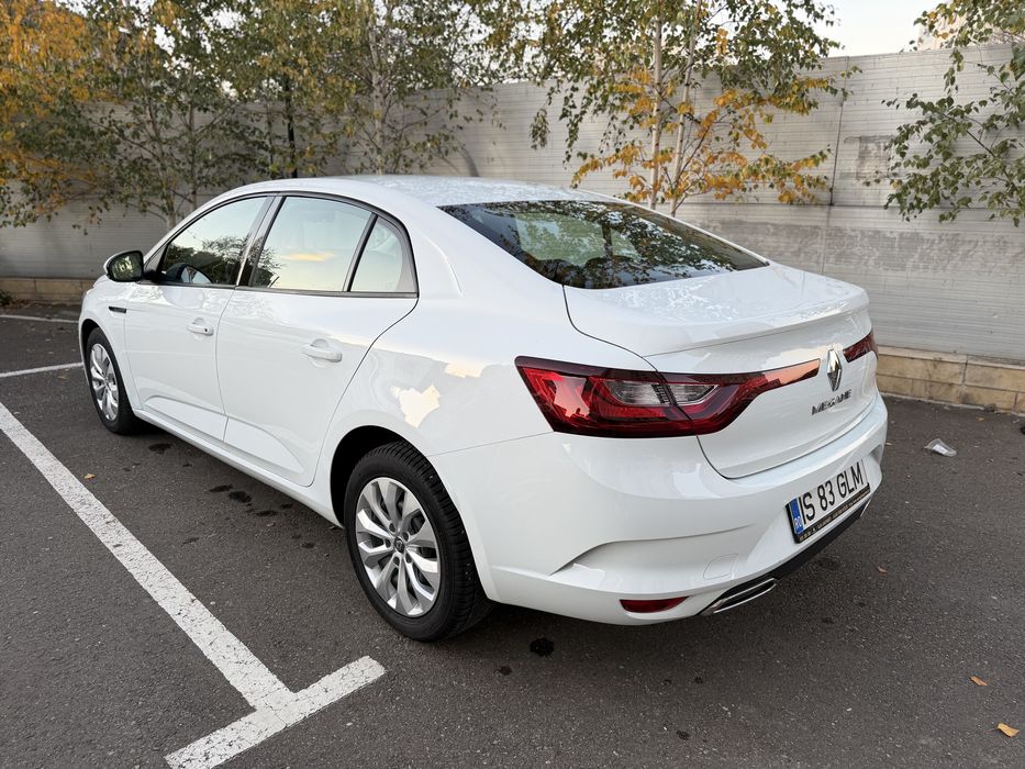 Renault Megane Berlina facelift 06.2021 1.3 Benzina 140 CP 71.700 km