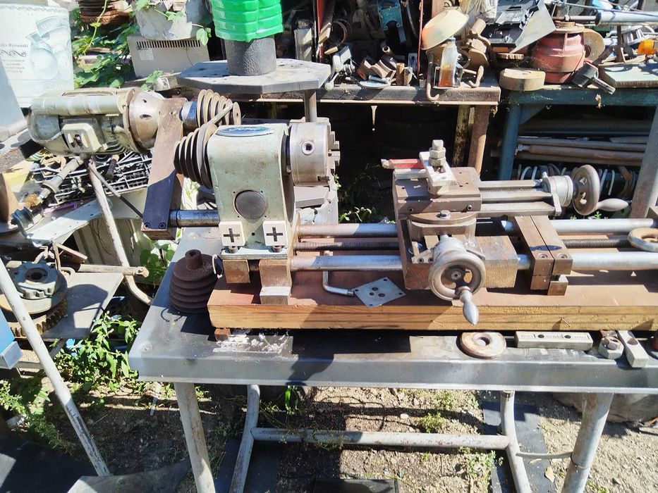 Strung cu motor electric